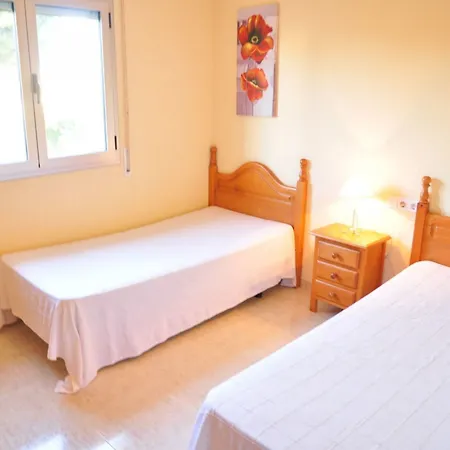Casa Vista A La Piscina 6 Personas En Apartment Cambrils