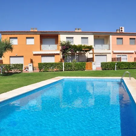 Casa Vista A La Piscina 6 Personas En *